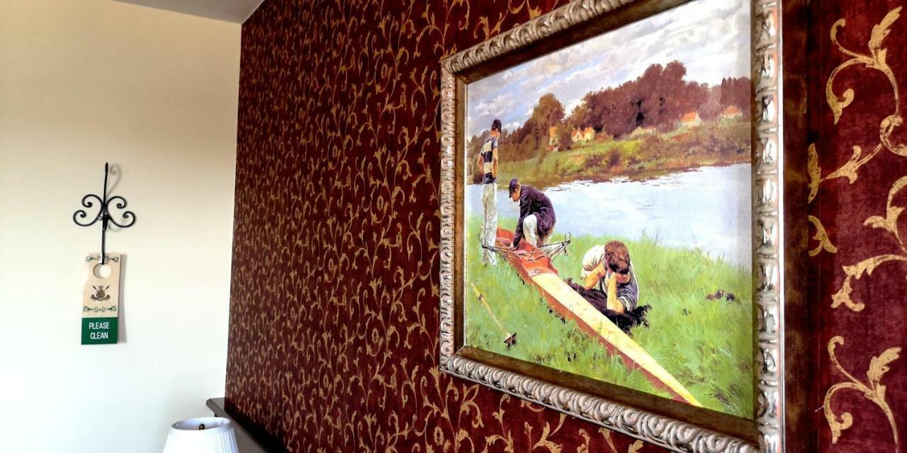 Rowing Hotel トラカイ エクステリア 写真